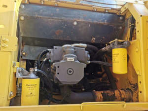 Le Japon a utilisé des excavatrices d'occasion sur chenilles Komatsu pc210 de 21 tonnes à prix bon marché, de bonne qualité, des excavatrices d'occasion komatsu pc210 - Product Image 5