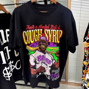 เสื้อยืดแขนสั้นผู้ชาย ALOCS ผ้าฝ้าย 100% ลายพิมพ์ COUGH SYRUP แบบสองชั้น น้ำหนัก 240 กรัม คอกลม ระบายอากาศได้ดี - Product Image 4