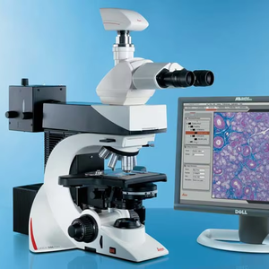Lampe biologique verticale LED DM3000 : Un choix pour les laboratoires cliniques et biologiques - Product Image 1