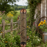 Mangeoire à oiseaux en tube de fer grillagé bronze/vertigris, avec perchoir en spirale, couvercle en dôme métallique, boucle de suspension, cage à graines, écologique et résistante à l'eau