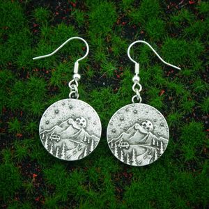 ต่างหูจี้รูปดาวบนภูเขาหิมะคืนสีดำเคลือบเคลือบที่เต็มไปด้วยเครื่องประดับพิชิตภูเขา - Product Image 6