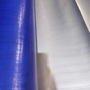 Rouleaux <span class=keywords><strong>de</strong></span> bâche PE imperméable bleue avec logo imprimé, feuilles plastiques étanches avec technique <span class=keywords><strong>de</strong></span> revêtement tissé - Product Image 6