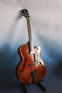 <span class=keywords><strong>Guitarra</strong></span> Eléctrica Profesional Hecha a Mano por Yunzhi Luthier, 17 Pulgadas, Mástil de Arce, Cuerpo Hueco de Abeto Sólido, Violín con Tapa Arqueada, <span class=keywords><strong>Guitarra</strong></span> de Jazz - Product Image 2