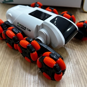 Robot chien intelligent télécommandé T55 2.4G en plastique, voiture électrique de cascades avec rotation à 360 degrés et télécommande, portée de 30 m pour enfants - Product Image 6