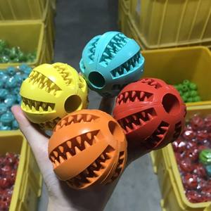 2024 fabrika sıcak satış TPR interaktif dayanıklı çiğnemek doğal kauçuk sızdıran gıda köpek topu oyuncak - Product Image 6