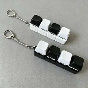 Llavero Fidget Antiestrés con 4 Clickers de Teclado ABS, Luz LED y Interruptor Lineal, Gadget de Dedo con Sonido Clicky - Product Image 3