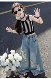 Conjunto de Ropa para Niña, Verano 2026, Top de Tirantes a Rayas Blancas y Negras + Jeans Anchos Desgastados, Traje de 2 Piezas - Product Image 6