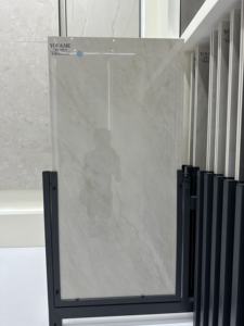 Piastrelle in onice 120x60 antibatteriche per pavimenti, piastrelle in gres porcellanato effetto marmo lucido per pavimenti, colore chiaro - Product Image 5