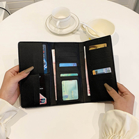 Dompet Wanita Portabel Bahan Poliuretan Desain Anyaman Stylish Dompet Lipat Ukuran Pendek Modis Bahan Poliester Dapat Disesuaikan Merk
