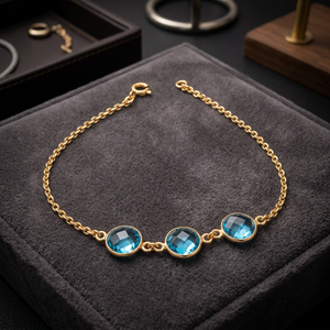 Pulsera de Cadena Triple de Acero Inoxidable Chapada en Oro de 14K con Gemas de Cuarzo Azul, Diseño Étnico para Niños - Product Image 3