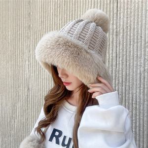 Nouveau 2023 personnalisé tricoté rayures bonnet chaud polaire doublure femmes casquette câble fausse fourrure <span class=keywords><strong>pompon</strong></span> chapeau d'hiver - Product Image 6
