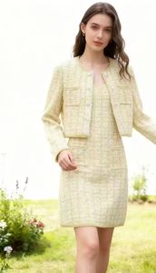 A11265 Completo da Donna in <span class=keywords><strong>Tweed</strong></span> Nero: Giacca Peplum con Ricami Bianchi e Gonna Midi - Elegante Outfit Formale per Ufficio/Cocktail - Product Image 2