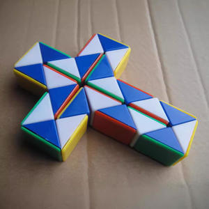 <span class=keywords><strong>Cubo</strong></span> <span class=keywords><strong>de</strong></span> <span class=keywords><strong>Rubik</strong></span> en Forma <span class=keywords><strong>de</strong></span> Serpiente JY-6038, Tamaño Mediano, Juguete Educativo para Niños <span class=keywords><strong>de</strong></span> 5 a 14 Años, Unisex, Juego <span class=keywords><strong>de</strong></span> Rompecabezas Colorido - Product Image 3