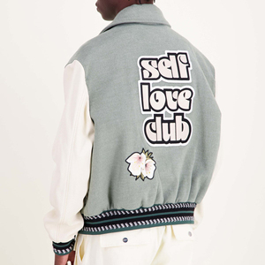 2025 nuevas chaquetas de hombre de estilo callejero personalizadas Varsity chaqueta fina de cuello alto de alta calidad para hombre en venta para invierno - Product Image 3