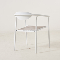 Nouveau design de mobilier de jardin Fauteuil-Patio Chaise empilable en métal pour la maison Café Salle à manger