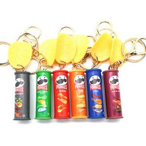 Porte-clés en résine de simulation de chips de pommes de terre, décoration suspendue en plastique, seau avec des collations pour enfants, favori des clients - Product Image 1