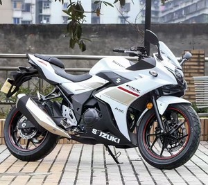 <span class=keywords><strong>Suzuki</strong></span> GSX250 250cc Moto sportive légère, confortable, à faible consommation de carburant - Product Image 1