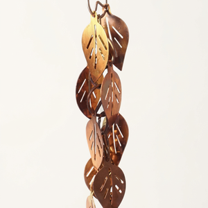 Chaîne de pluie décorative en forme de feuille, finition cuivre naturel, pour gouttière, jardin, patio, porche, extérieur de la maison - Product Image 1