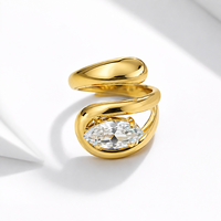 Bague ouverte en acier inoxydable avec zircone cubique en forme de poire, plaqué or 14 carats par placage sous vide, design sculptural enveloppant