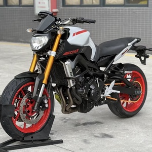 <span class=keywords><strong>Moto</strong></span> <span class=keywords><strong>Yamaha</strong></span> <span class=keywords><strong>MT</strong></span>-09 EFI à injection électronique d'occasion, <span class=keywords><strong>moto</strong></span> de route à essence d'occasion, <span class=keywords><strong>moto</strong></span> naked sportive pour trajets quotidiens - Product Image 3