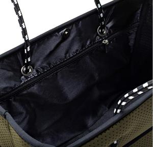 Vente en gros dames Fashional grande épaule fourre-tout sac à main en néoprène avec chaînes de décoration - Product Image 5