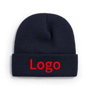 100% acrylique personnalisé tricoté chapeau RTS 70 couleur unie bonnet 85 grammes blanc hiver chapeau en gros avec logo personnalisé broderie - Product Image 1