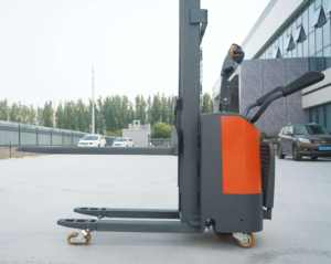 Apilador Eléctrico HZHI CDDB de 2000 kg, Montacargas con Horquilla, Alimentación de CC, para Terrenos Difíciles, Uso en Restaurantes, Posición <span class=keywords><strong>Horizontal</strong></span> - Product Image 6