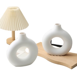 Vaso in Plastica Realistico Moderno Fatto a Mano, Contenitore per Composizioni Floreali con Bocca Circolare Piccola, per San Valentino, Vendita all'Ingrosso, Spedizione Rapida - Product Image 2