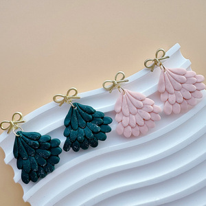 Dễ thương phim hoạt hình Châu Âu Mỹ thiết kế mềm gốm <span class=keywords><strong>Studs</strong></span> handmade giáng sinh Polymer đất sét đỏ Santa Claus Stud Bông tai - Product Image 4