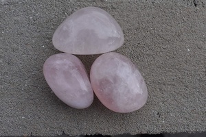 Pierres rondes en quartz de couleur Rose pour hommes, cristal de guérison naturel de haute qualité, prix d'usine direct - Product Image 4