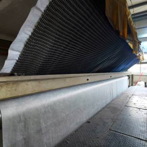 Filet de drainage composite <span class=keywords><strong>en</strong></span> géotextiles plastiques HDPE pour applications de tunnels et de barrages - Product Image 3