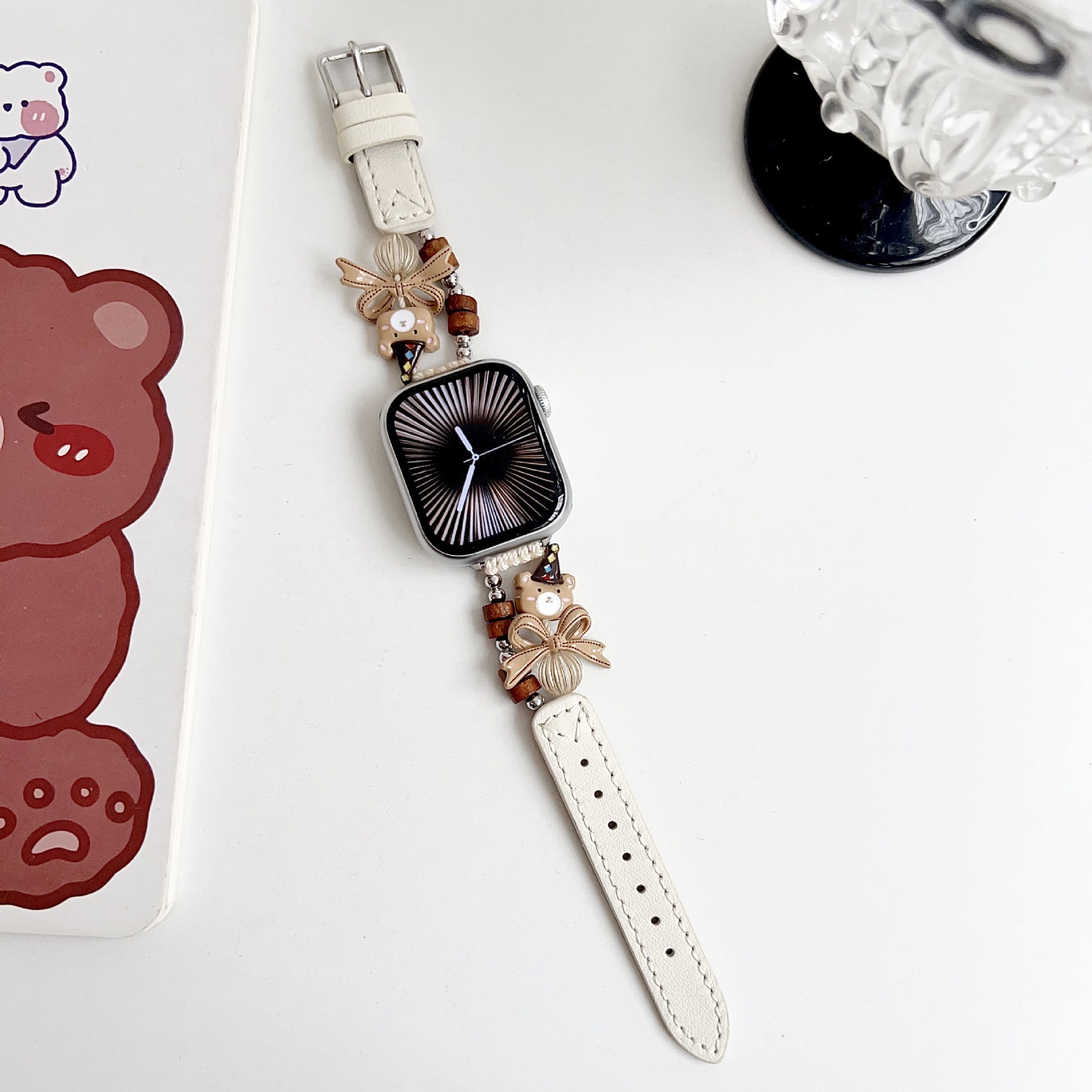 White - Polite Bear