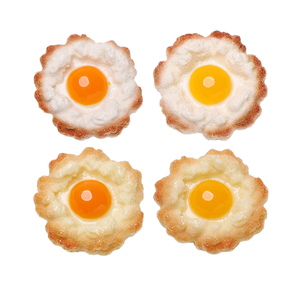 Uovo Fritto Artificiale Realistico in Resina, Giocattolo Scherzo, Regalo per Casa delle Bambole, Oggetto di Scena per Scherzi di Aprile, Decorazione Alimentare Novità per Bambini e Adulti - Product Image 1