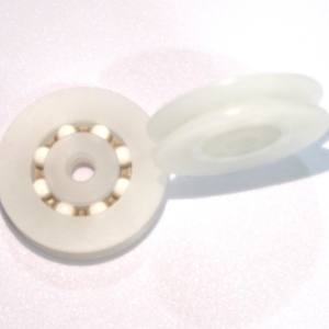 Poleas de Nylon en Forma de U y V Personalizadas, Rodamientos de Bolas de Cerámica con Diámetro Interior de 15 mm - Product Image 2