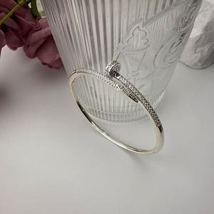 Pulsera de Circonita con Apertura de Uñas para Mujer, Brazalete de Circonita con Microinfusión, Diseño de Gama Alta con Estilo de Nicho para Damas de Moda, 1 Unidad - Product Image 4