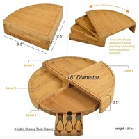 Planche à fromage en bambou brevetée, design compact en forme de coin, s'ouvrant jusqu'à 18 pouces de diamètre, planche à charcuterie en bois avec rangement pour couteaux