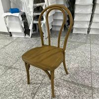 Chaise Thonet en résine brun foncé à grain de bois de haute qualité pour hôtels, événements et mariages