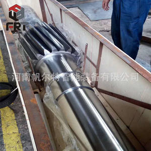 การผลิตชิ้นส่วนเกียร์และเพลาสไปลน์แบบ OEM ที่มีความแม่นยำสูง ด้วยวิธีการตีขึ้นรูปที่แข็งแรง พร้อมโครงสร้างเกลียว ออกแบบเพลาเอาต์พุตเกียร์ตามความต้องการ - Product Image 5