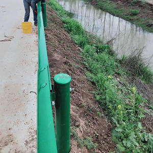 Barriere Stradali in Acciaio Zincato di Alta Qualità, Guardrail a Profilo W, Barriere per il Traffico - Product Image 4