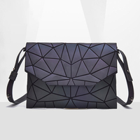 Tas panjang wanita baru dompet clutch berkilau kantung ritsleting tas tangan uang kartu geometris dompet Jalan dengan tali pegangan