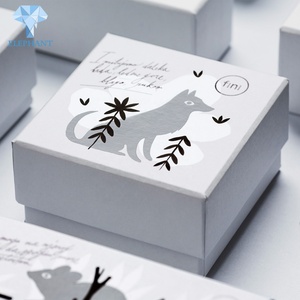 Boîte à biscuits en papier blanche de petite taille 6x6x3 pouces, design personnalisé pour les fêtes - Product Image 2
