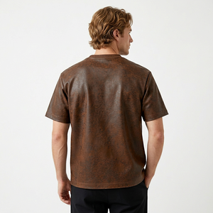 Camiseta Unisex Lavada con Bolsillo, Cuello Redondo, Manga Corta, Corte Regular, Algodón y Poliéster para Uso Casual - Product Image 2