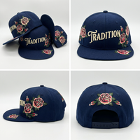 Gorra Snapback Azul Marino con Visera Plana, Bordado 3D de Rosas y Letras Coloridas, Estilo Urbano Vintage para Hombre y Mujer