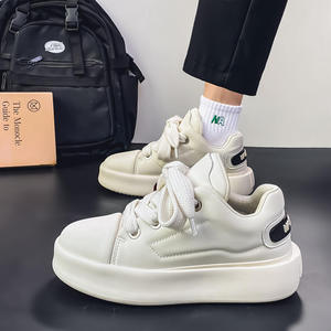 Chaussures pour hommes Printemps 2026 Nouveauté, à semelle épaisse et bout large, style 'Bread Shoes', décontractées pour jeunes, de type 'Board Shoes', noires, tendance japonaise de niche - Product Image 3