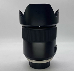 Occasion, inspection bienvenue — SP 45mm f/1.8 Di VC USD F, état grade A, sans moisissure ni brouillard, pare-soleil inclus ! - Product Image 1