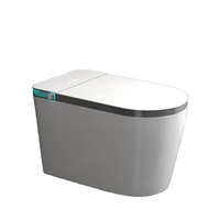 Toilette intelligente avec bidet et télécommande en céramique Lavage intelligent automatique à eau Toilette intelligente de luxe pour salle de bain