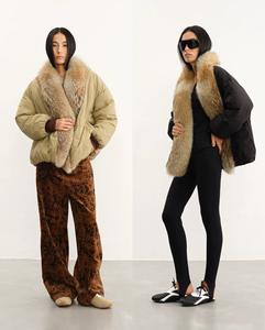 2025 nuovo cappotto a bolle da donna di moda invernale ampio elastico spesso e caldo cappotto di pelle d'oca bianca da donna - Product Image 1