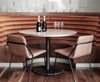 Table et chaises de salle à manger de restaurant en surface solide au design moderne haut de gamme avec garantie de 10 ans, utilisation hôtelière renouvelable