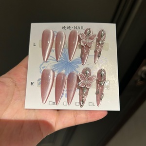 Vente en gros Ongles artificiels 3D de luxe faits à la main Ongles de presse en gel mi-longs <span class=keywords><strong>Carré</strong></span> Bling Strass Manucure brillante pour les doigts - Product Image 3