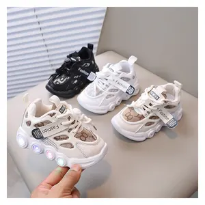 Ms-396 ילדים Led אור נעלי רשת לנשימה נעלי ספורט לילדים מזדמנים נעלי ספורט נעלי ספורט לבנות בנים